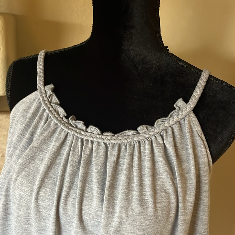 SELF Super cute Ruffle Edge Tank! Size L - Picture 2 of 9